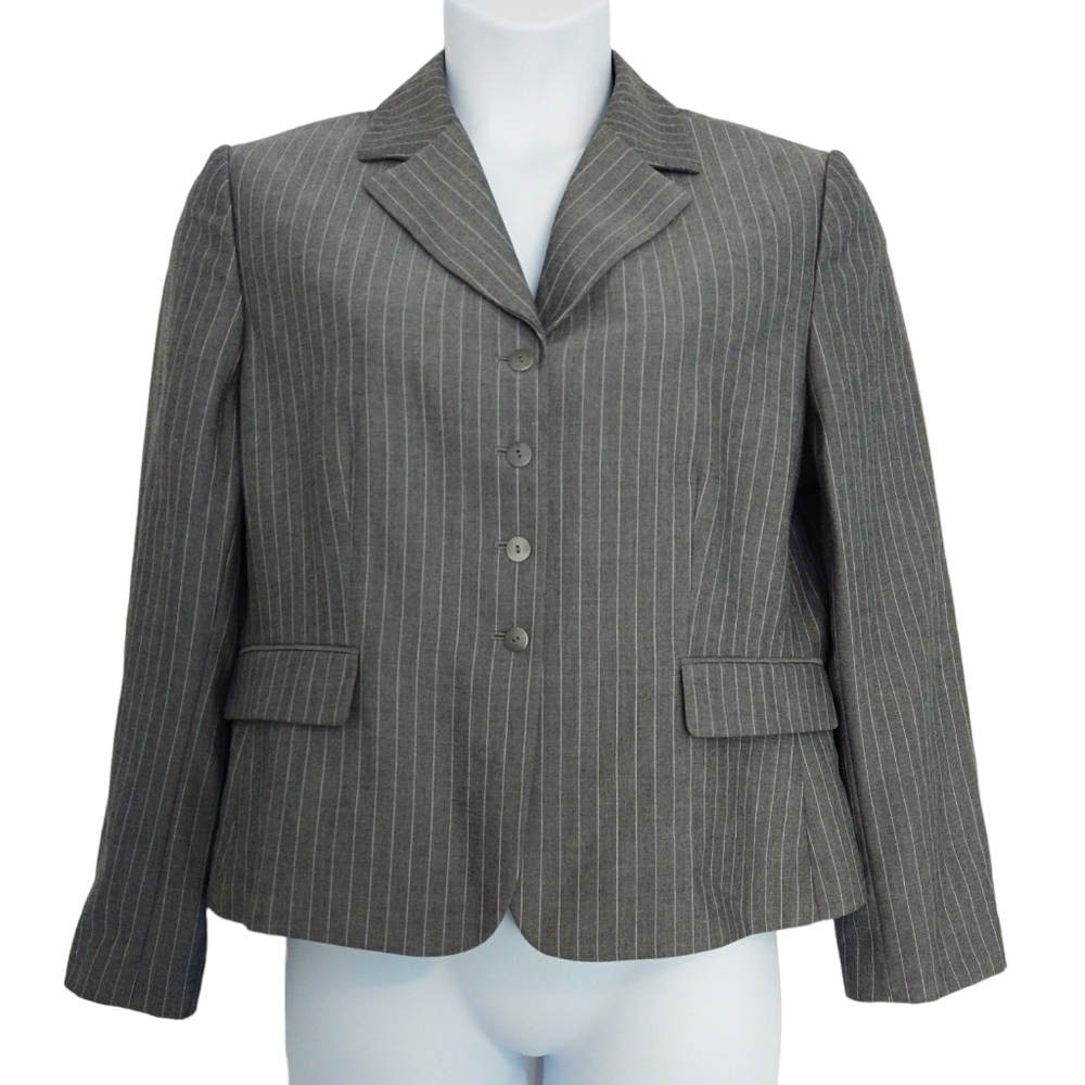 Tahari Arthur S. Levine Gray Pinstripe Blazer Career Professional Preppy